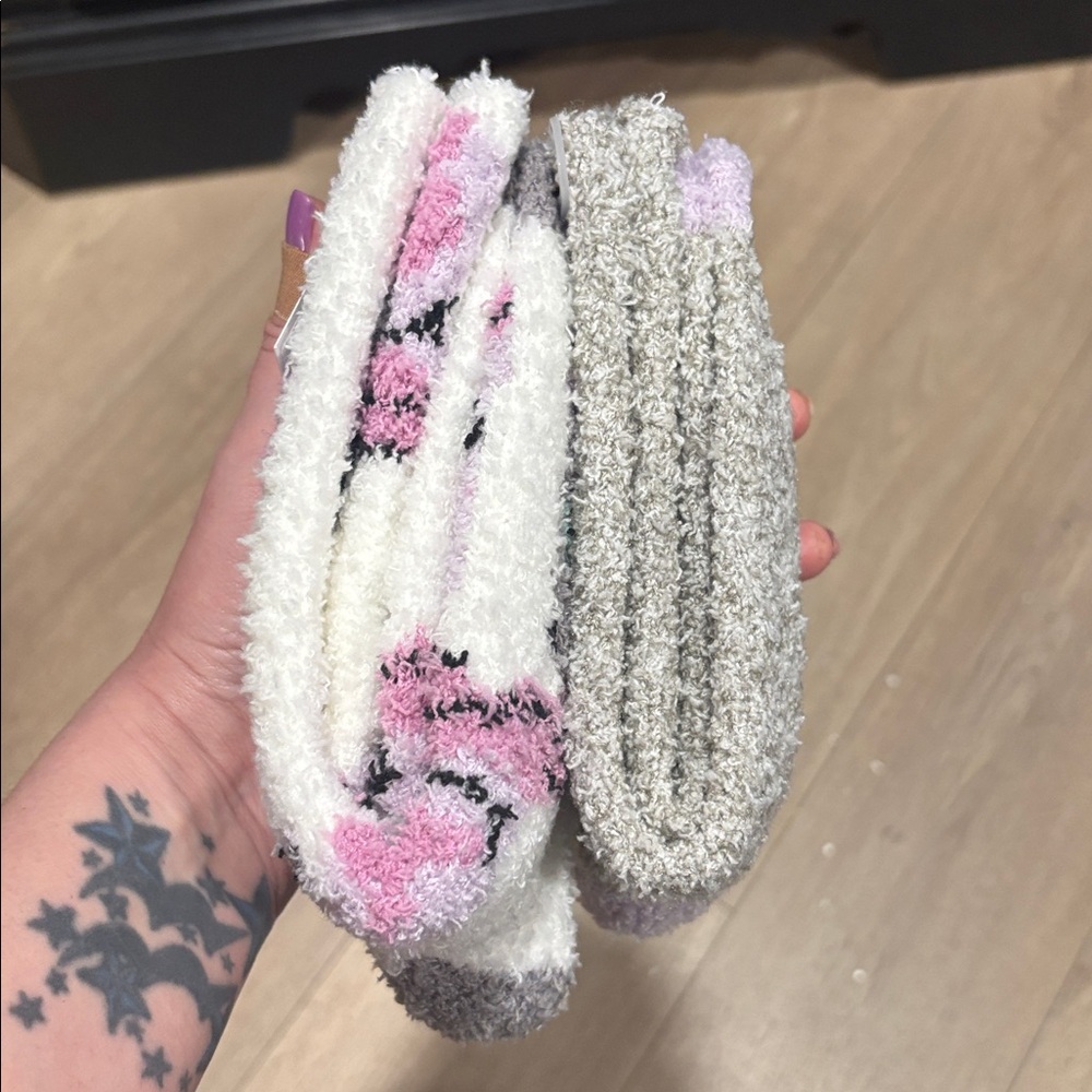 🧦💖 Stay Cozy Cowgirl Socks 💖🧦 - Picture 4 of 8